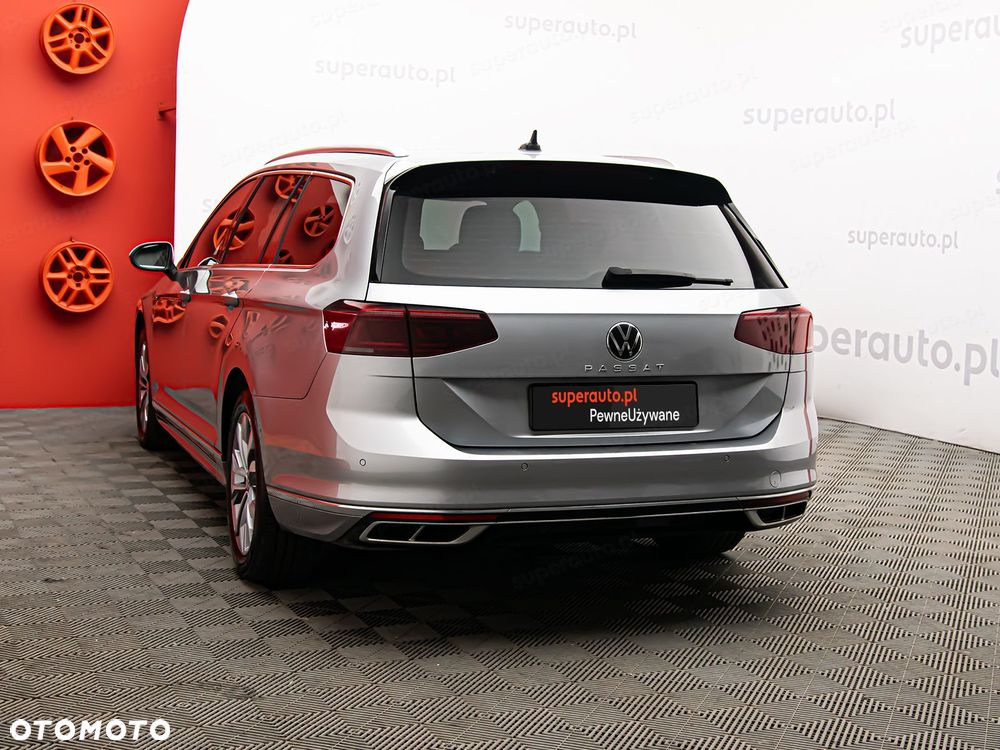 Volkswagen Passat - 27