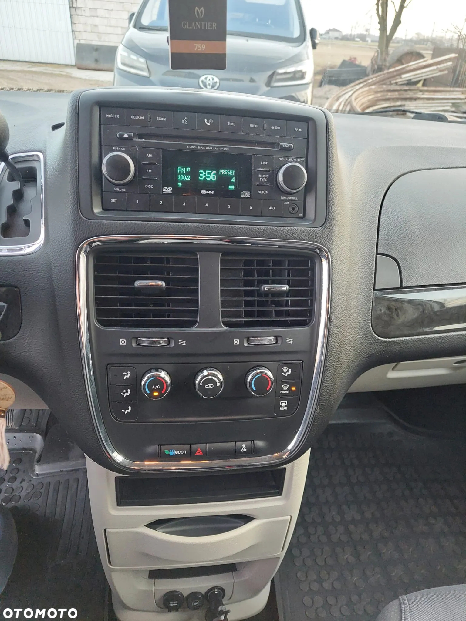 Dodge Grand Caravan 3.6 R/T - 8