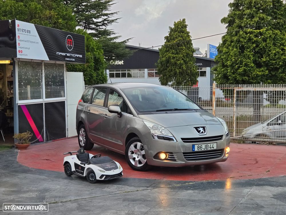 Peugeot 5008 1.6 HDi Premium - 1