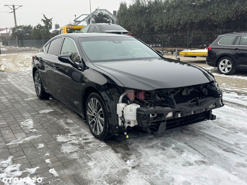Lexus ES 300h Prestige - 3