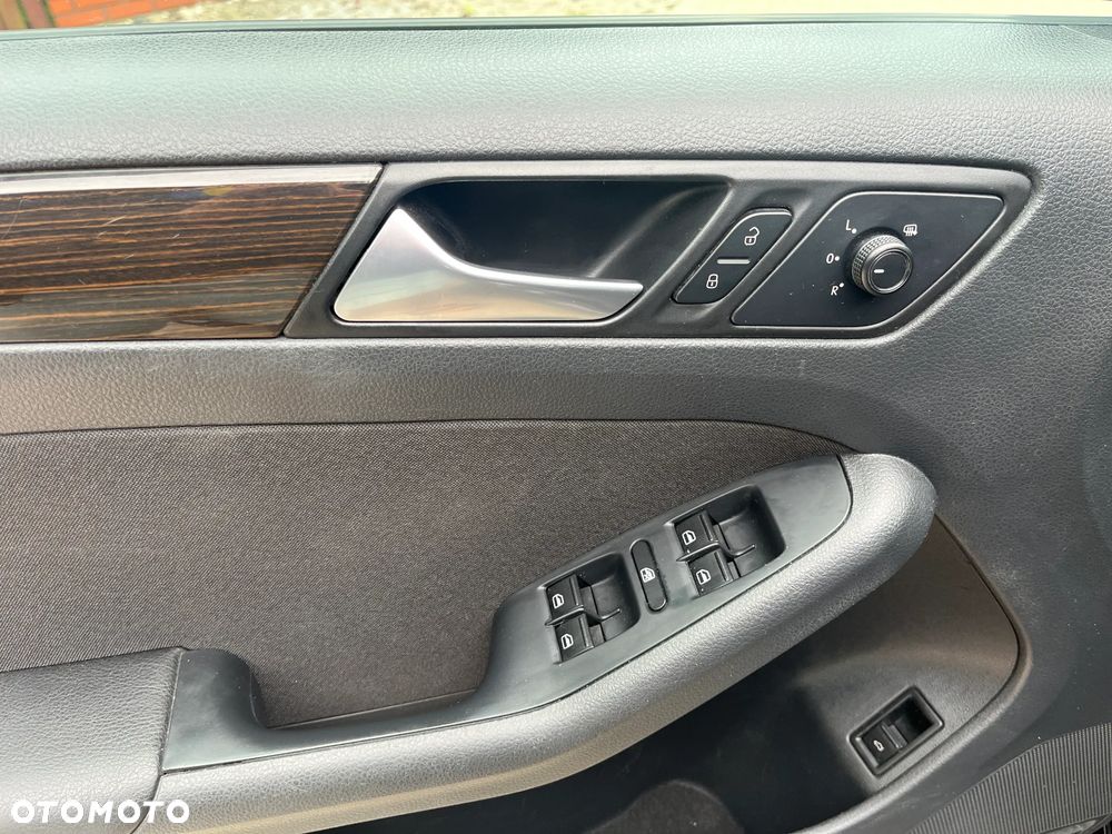 Volkswagen Jetta 2.0 TDI DPF BMT Comfortline - 21