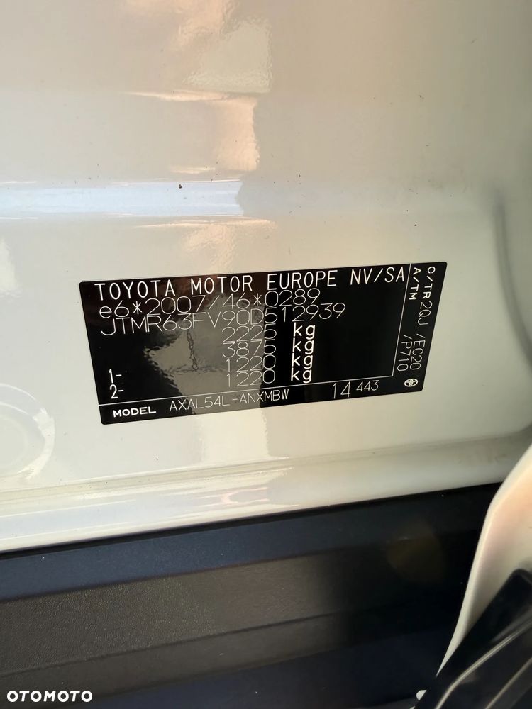 Toyota RAV4 - 8