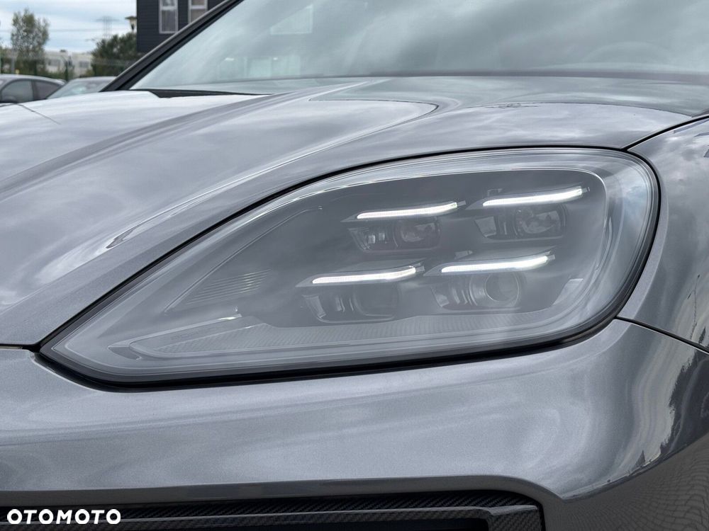 Porsche Cayenne - 14