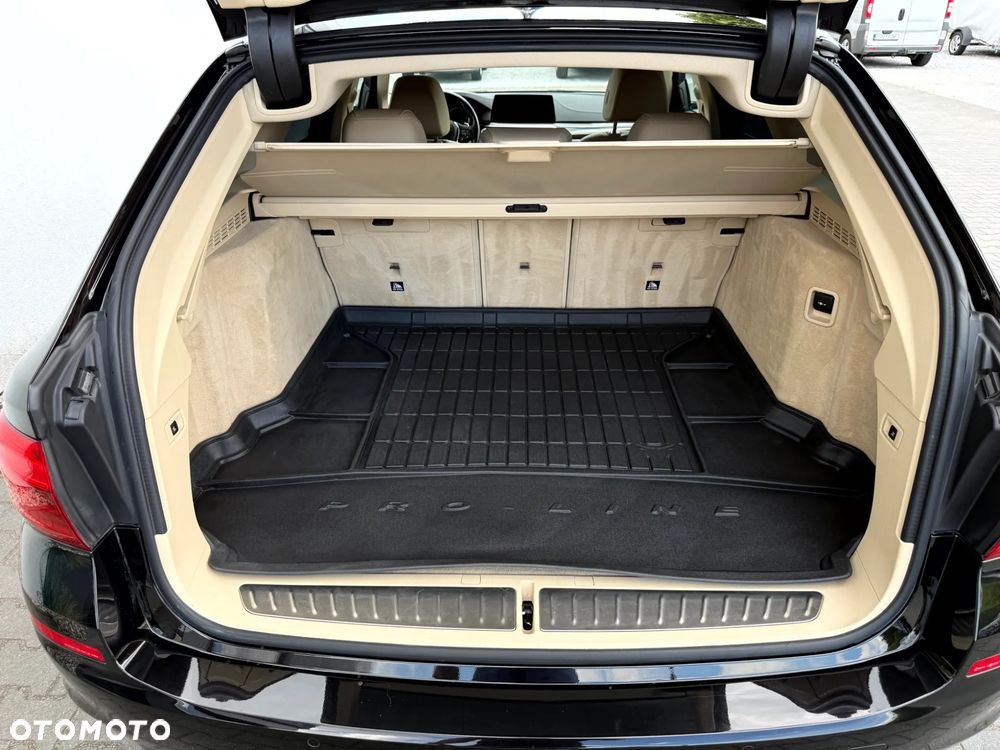 BMW Seria 5 520d xDrive Luxury Line - 26