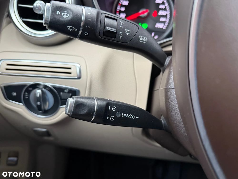 Mercedes-Benz GLC 250 4-Matic - 17