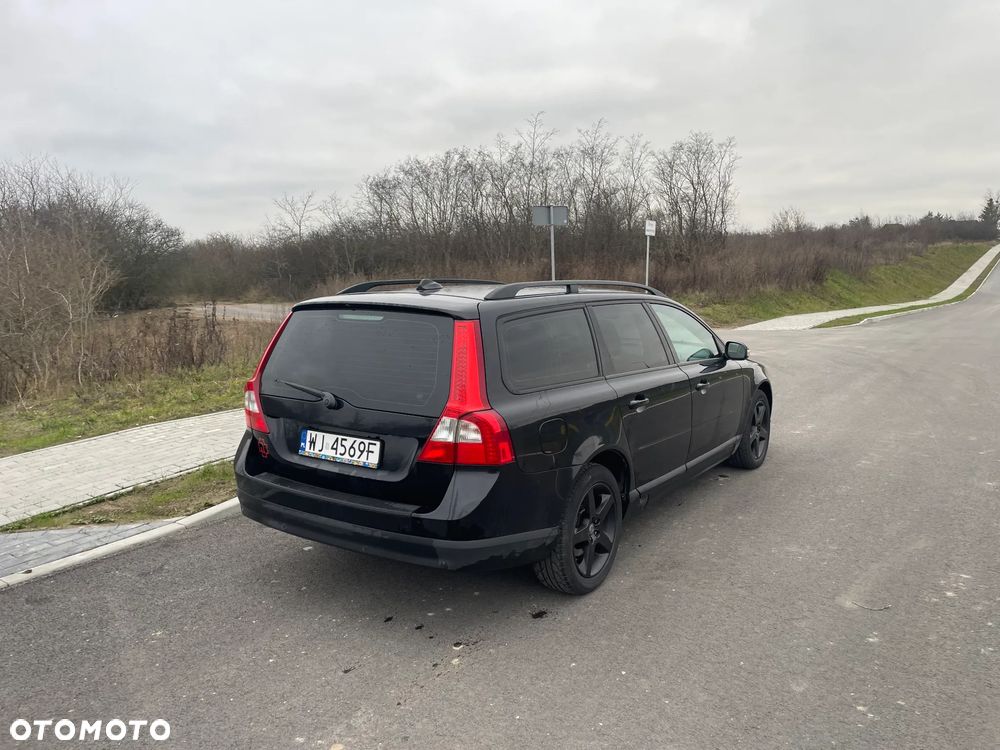 Volvo V70 2.4D Kinetic - 6