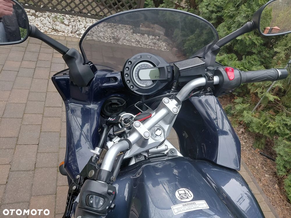 Yamaha FZ6 - 8
