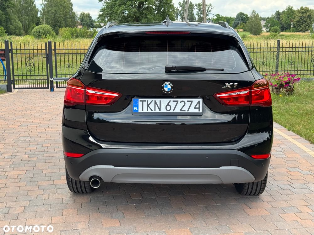 BMW X1 sDrive18d Advantage sport - 4