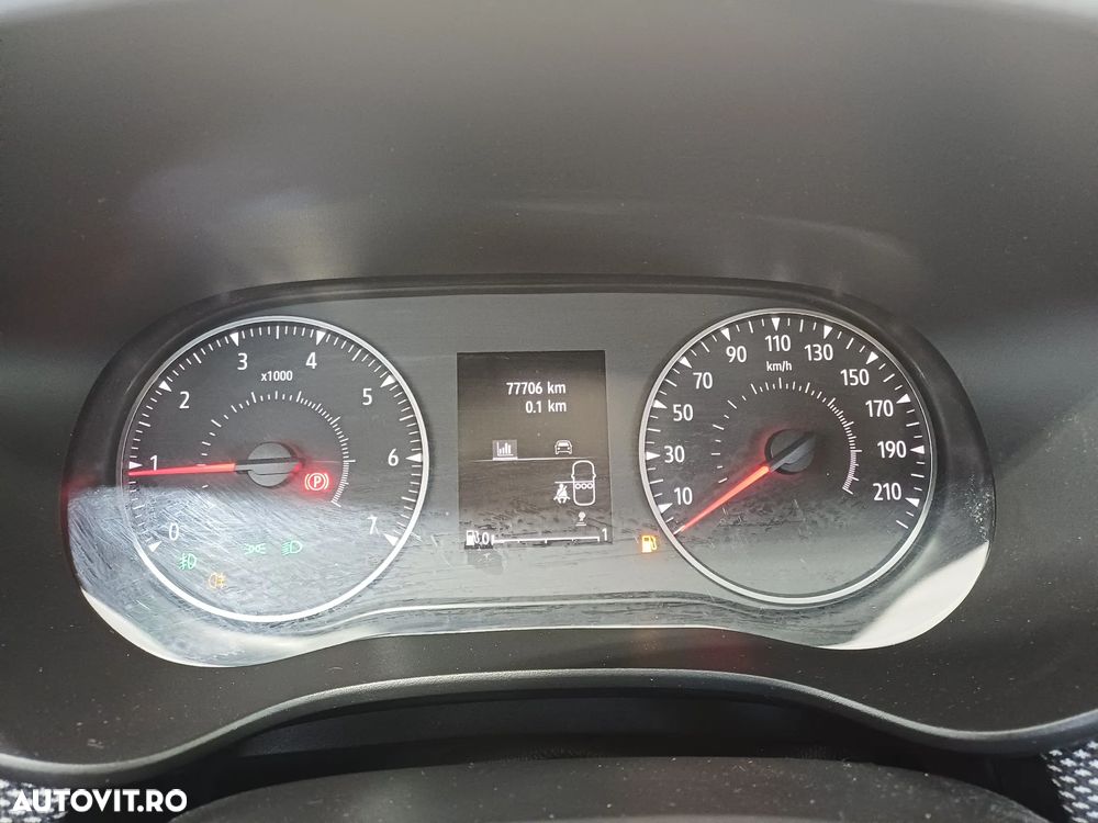 Dacia Logan TCe 90 MT6 Prestige - 14