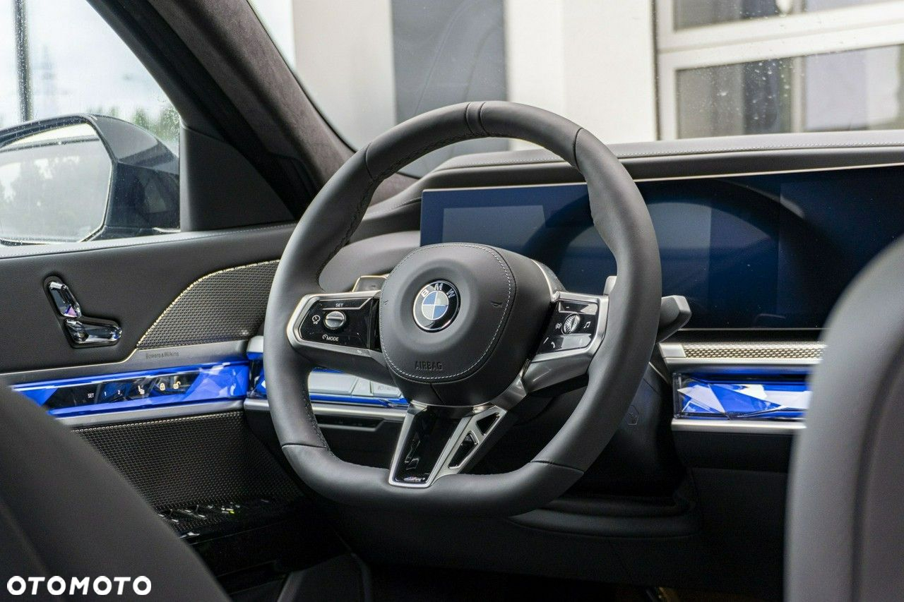 BMW Seria 7 - 18