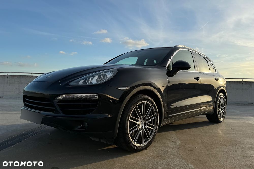 Porsche Cayenne - 1