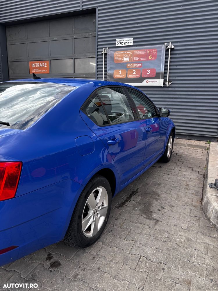 Skoda Octavia 1.6 TDI Active - 8