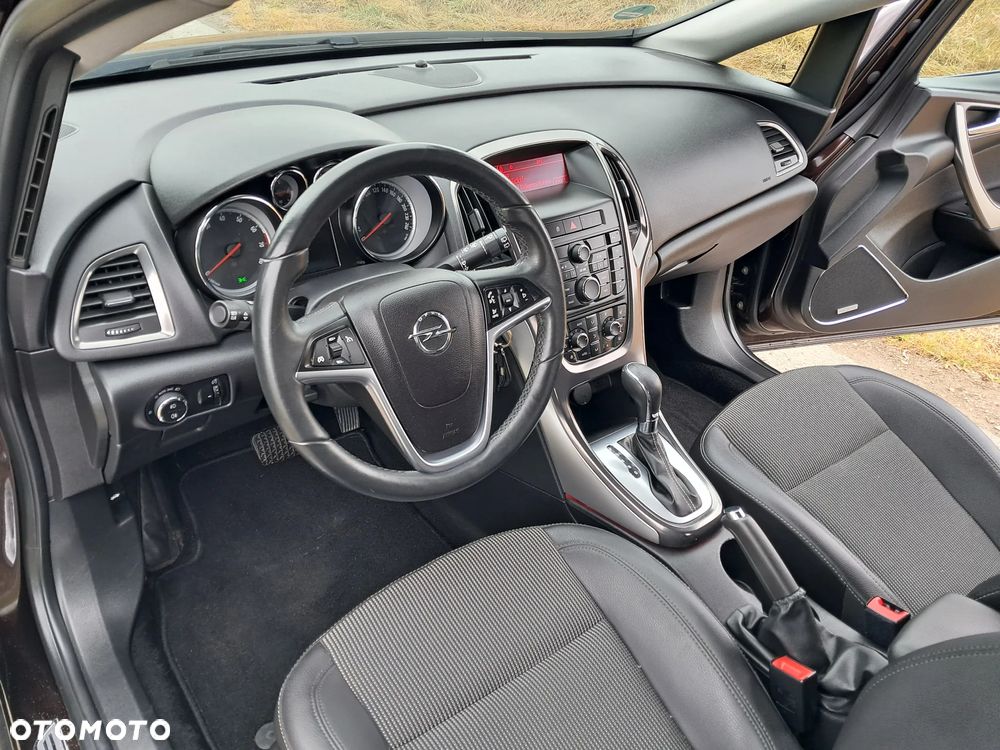 Opel Astra IV 1.4 T Cosmo - 8