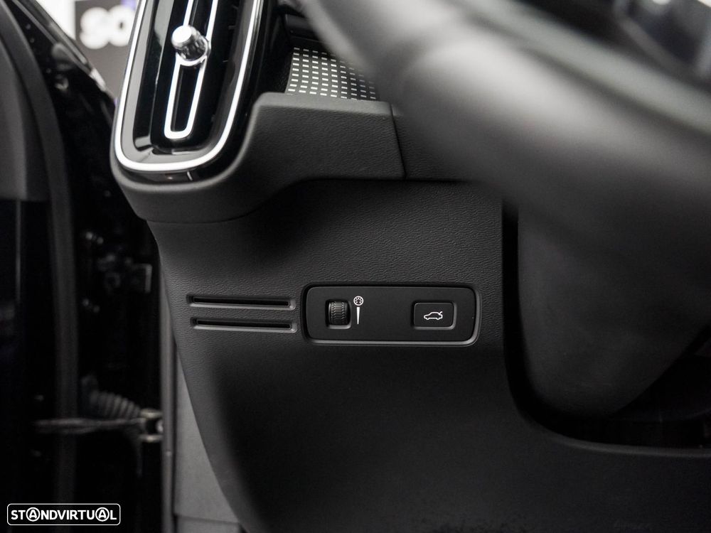 Volvo XC 40 2.0 D3 R-Design - 18