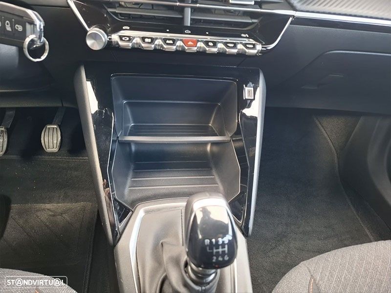 Peugeot 2008 1.2 PureTech Style - 14