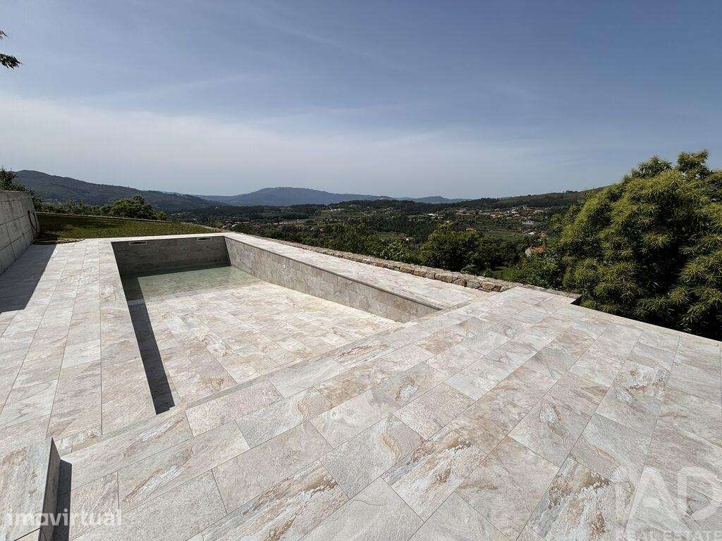 Casa tradicional T4 em Fornelos e Queijada de 118,00 m2 - Grande imagem: 2/15