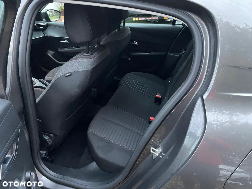 Peugeot 208 PureTech 100 Style - 10