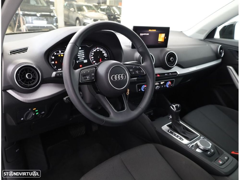 Audi Q2 35 TFSI Advanced S tronic — fotografia 11