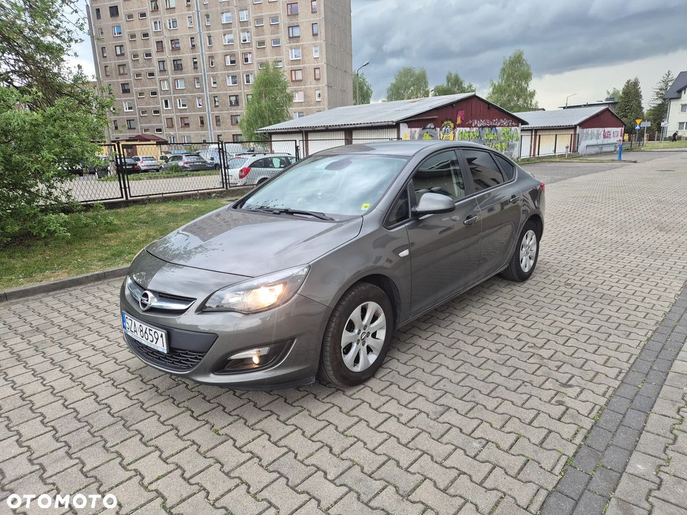 Opel Astra 1.6 Enjoy - 2