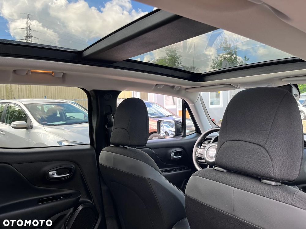 Jeep Renegade - 35