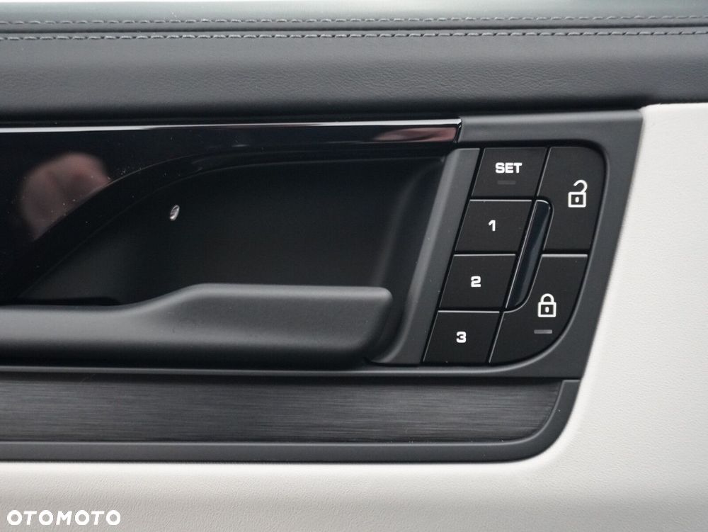 Porsche Cayenne E-Hybrid PHEV Black Edition - 20