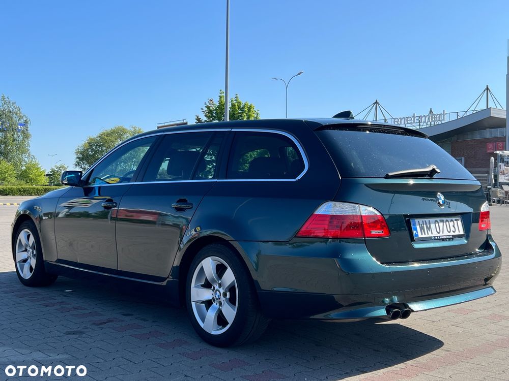 BMW Seria 5 525i xDrive Touring - 6
