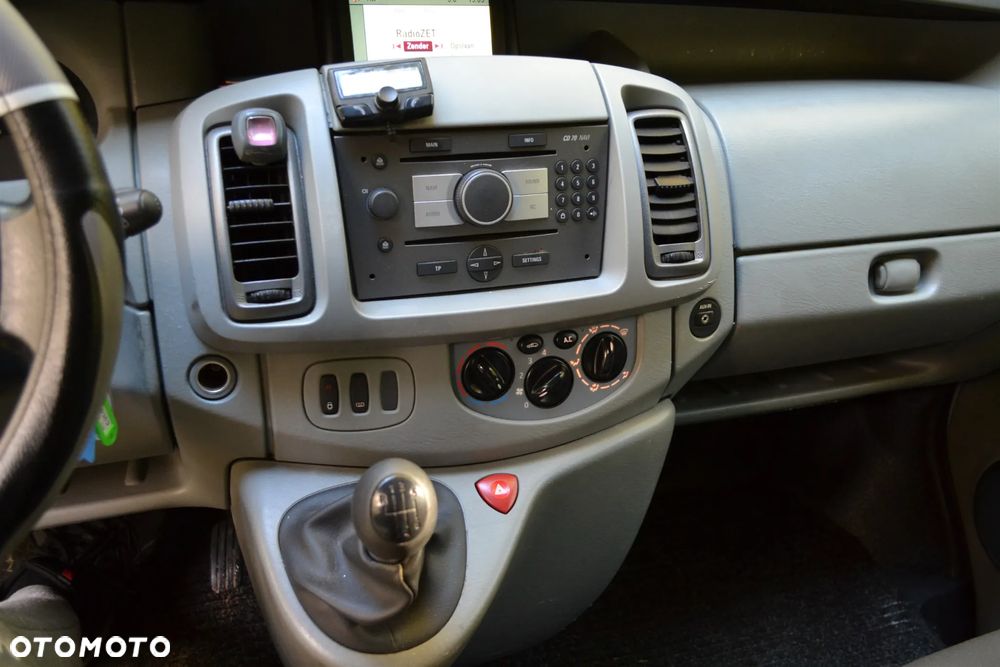 Opel Vivaro - 13