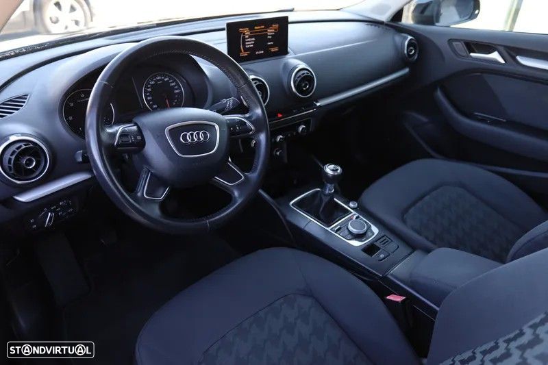 Audi A3 1.6 TDI Attraction Ultra - 7