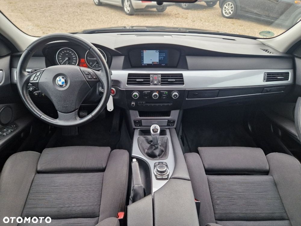 BMW Seria 5 520d Touring Edition Sport - 7
