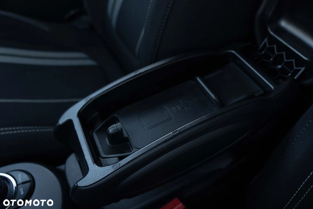 MINI John Cooper Works - 23