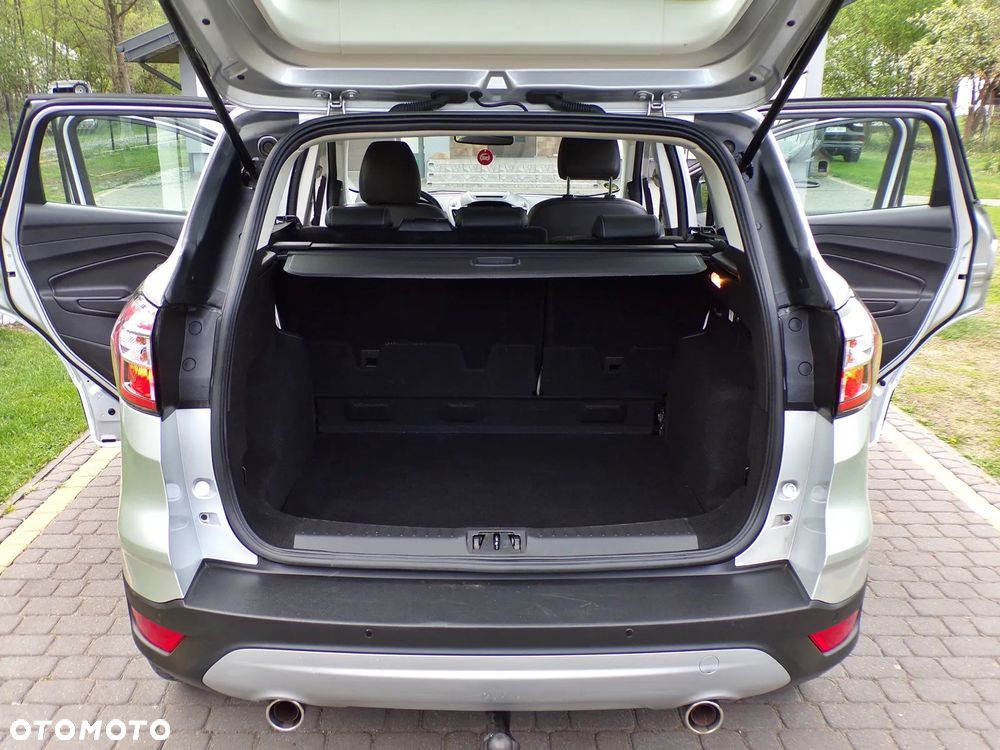 Ford Kuga 2.0 TDCi 4x4 Titanium - 28