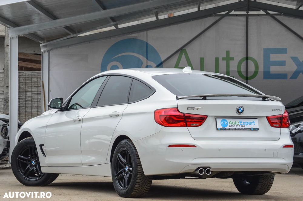 BMW Seria 3 320d Aut. Advantage - 34