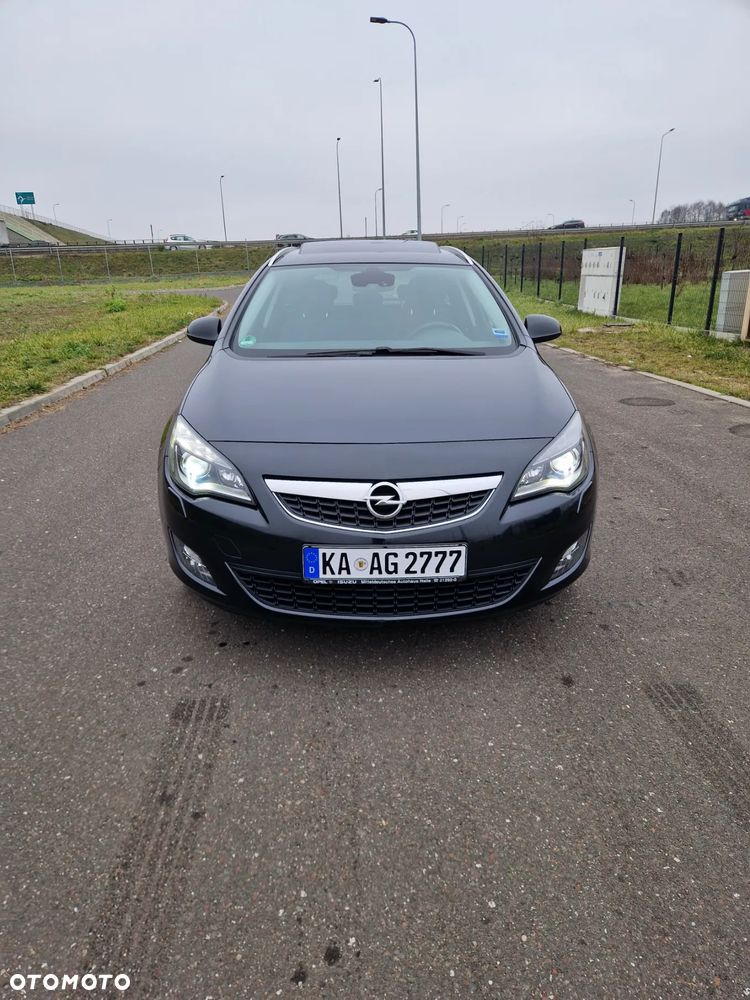 Opel Astra 1.7 CDTI DPF Sport - 2