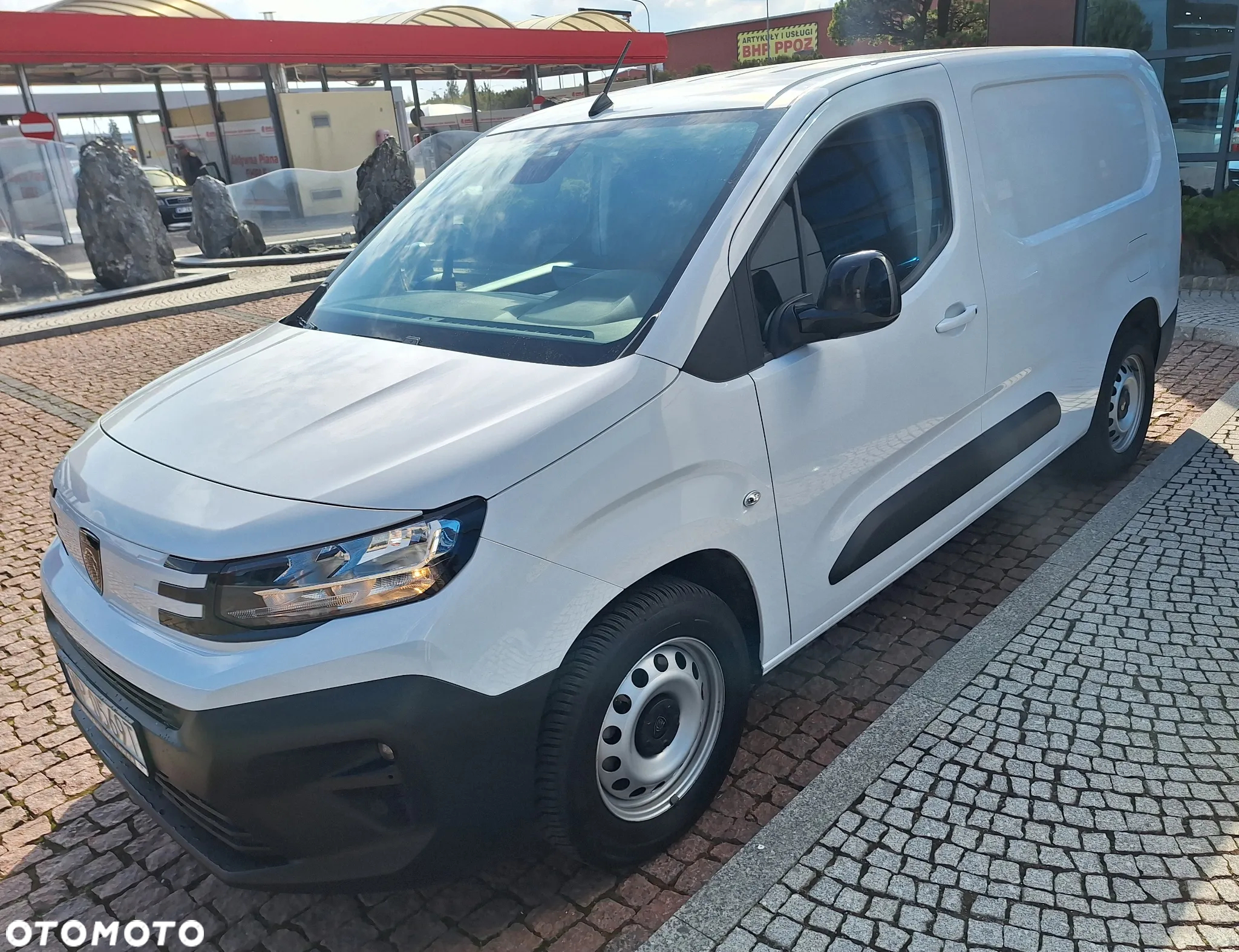 Peugeot Partner Furgon Long 950kg BlueHDi 100 KM S&S M6 - 2