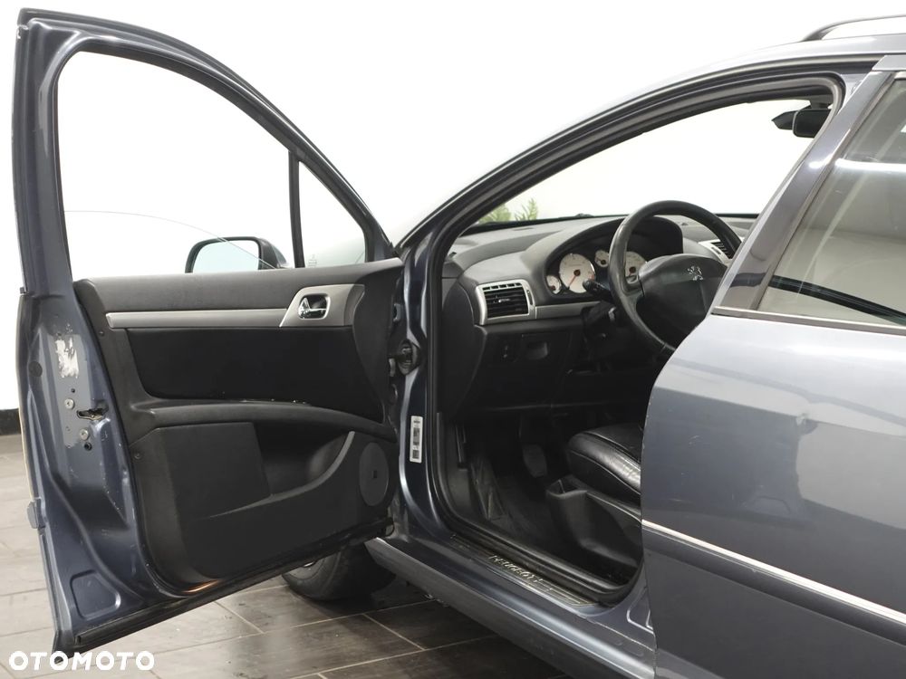 Peugeot 407 - 16
