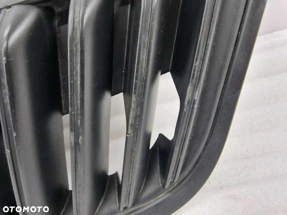 SKODA FABIA II LIFT 09-13 ATRAPA / GRILL PRZEDNI PRZÓD , NR 5J0853688B , NR AUKCJI GR102 - 7