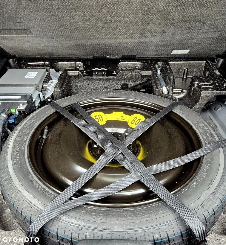 Volvo XC 60 B4 B Plus Dark - 32