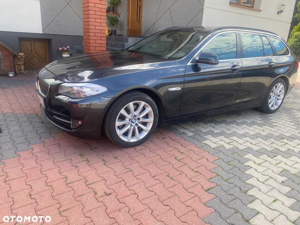 BMW Seria 5 525d - 2