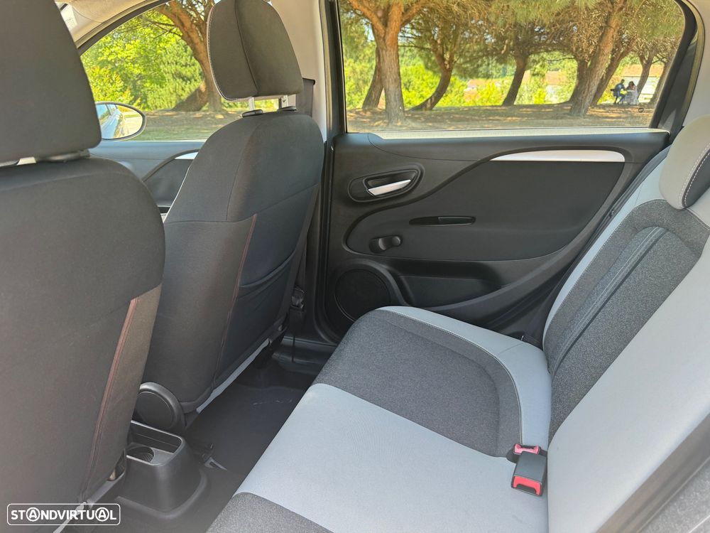 Fiat Punto 1.4 Lounge GPL - 4