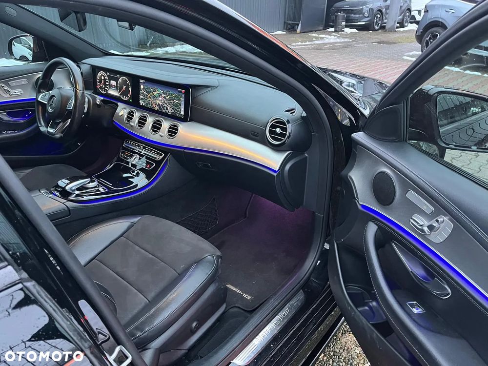 Mercedes-Benz Klasa E 220 d 9G-TRONIC - 21