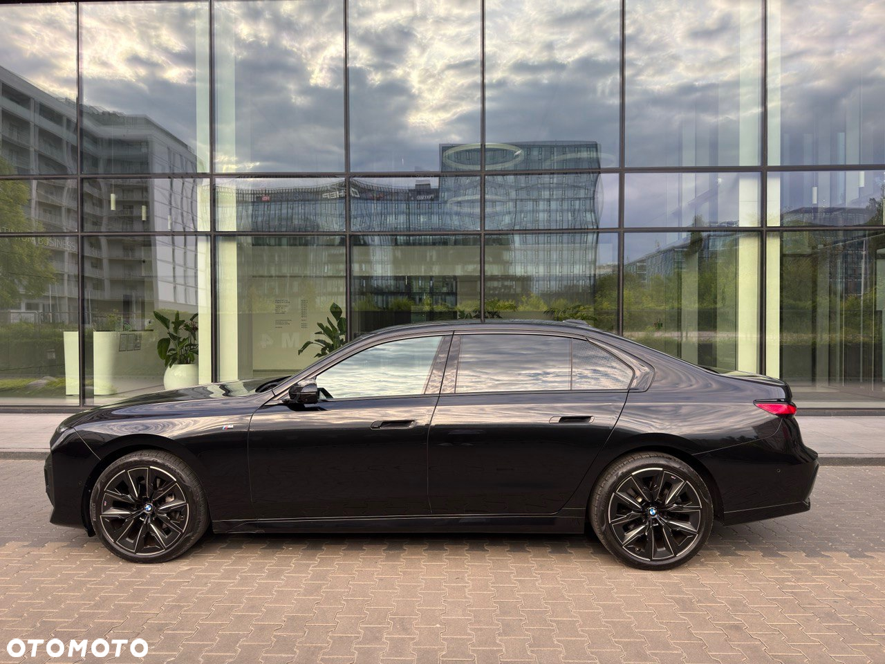 BMW Seria 7 740d xDrive - 12