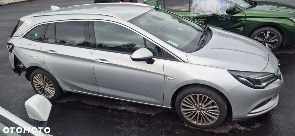 Opel Astra 1.6 CDTI Dynamic - 3
