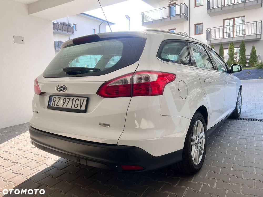 Ford Focus 1.6 SYNC Edition - 28