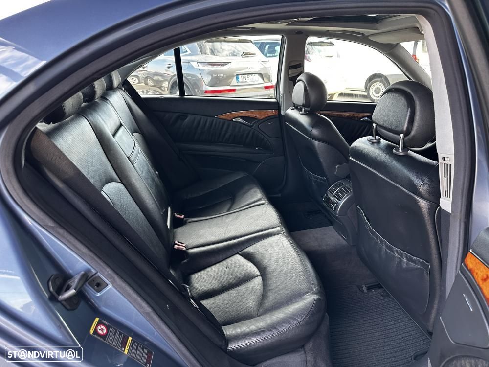 Mercedes-Benz E 270 - 35