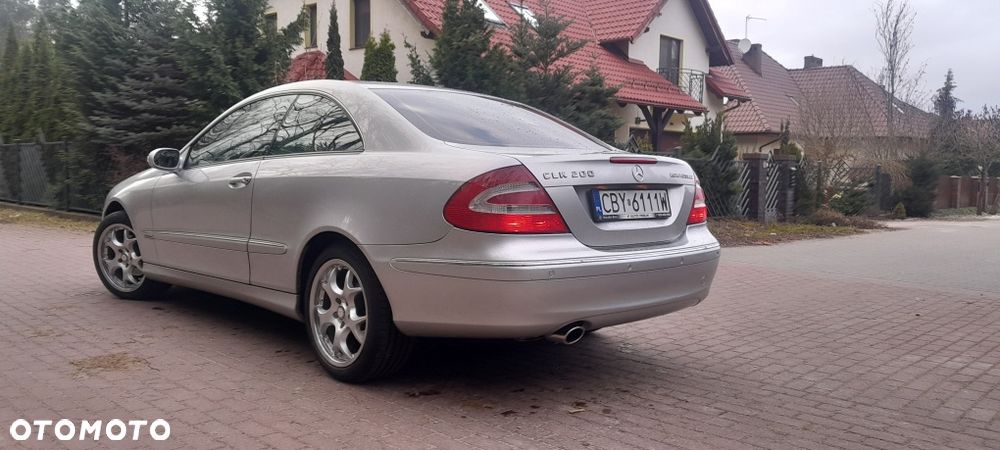 Mercedes-Benz CLK - 4