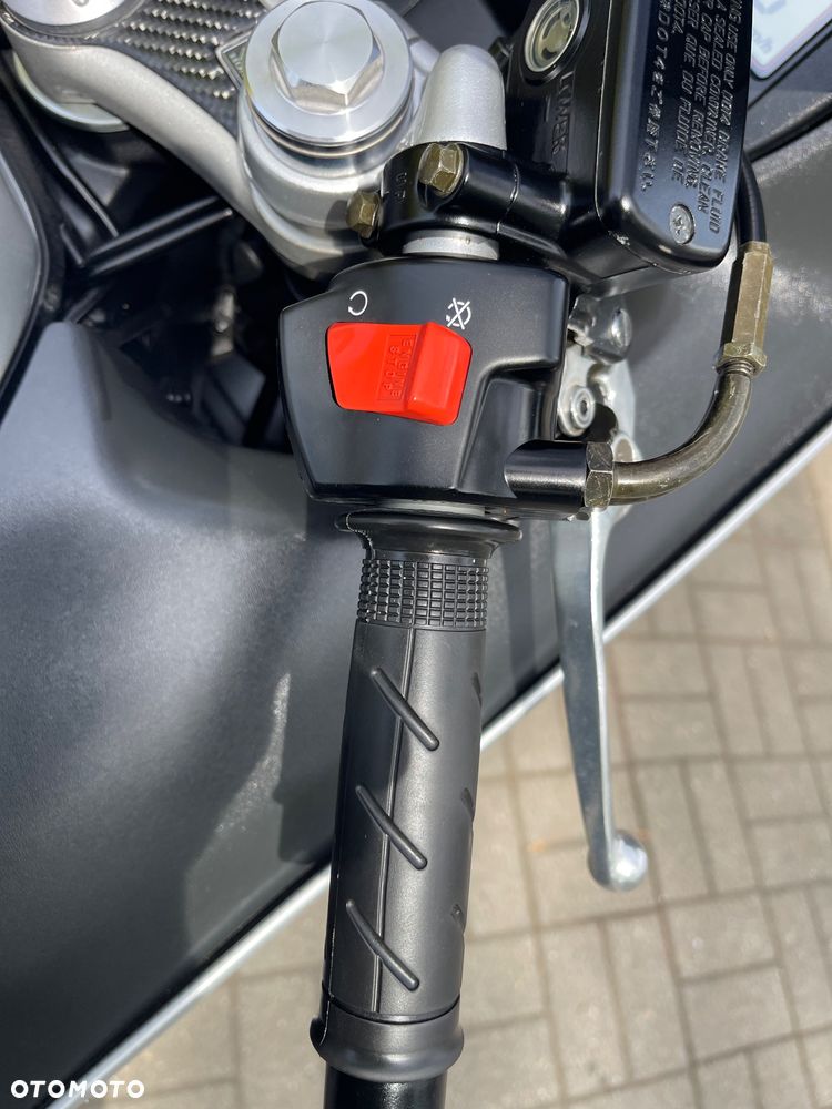 Honda CBR - 11