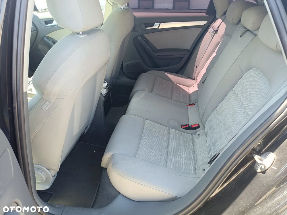 Audi A4 Avant 2.0 TDI DPF multitronic Ambition - 14