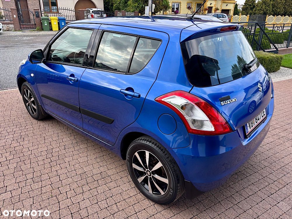 Suzuki Swift 1.2 Premium - 4