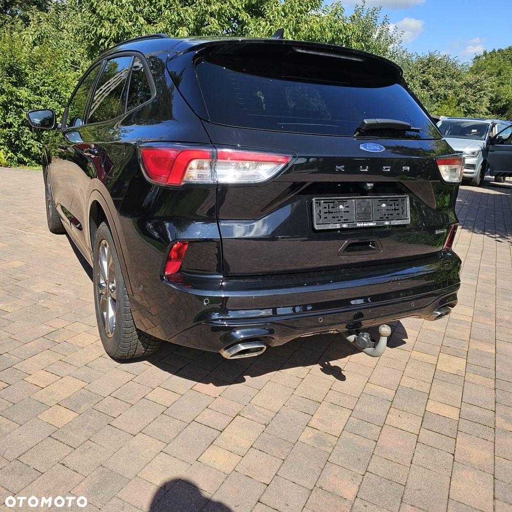 Ford Kuga 2022 photo 2