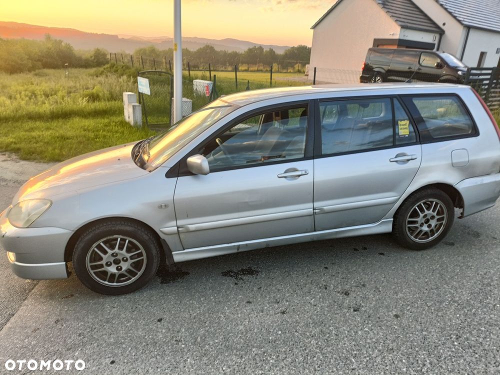 Mitsubishi Lancer - 4